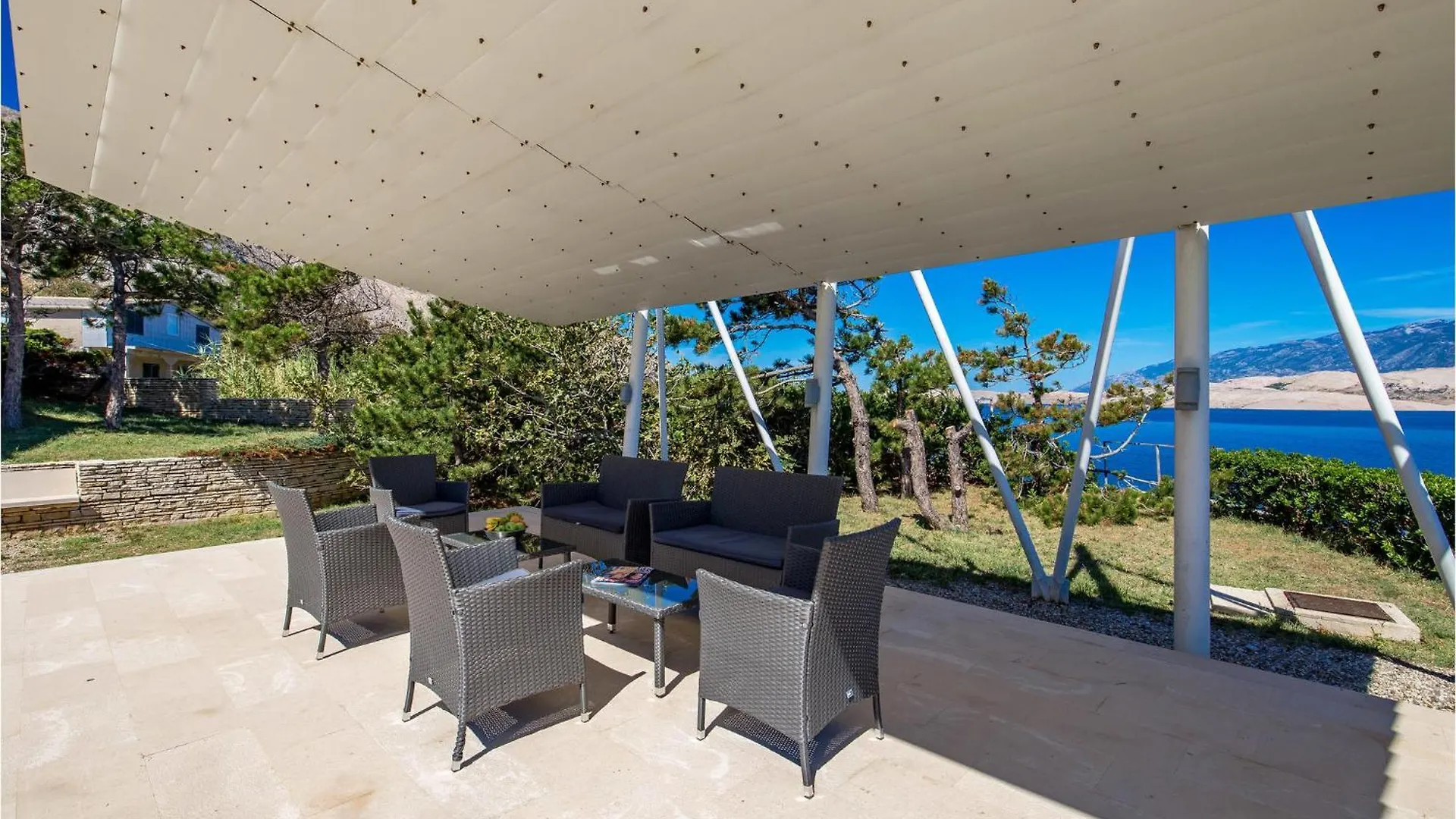 Nice Home In Pag With Outdoor Swimming Pool Bosana 度假居