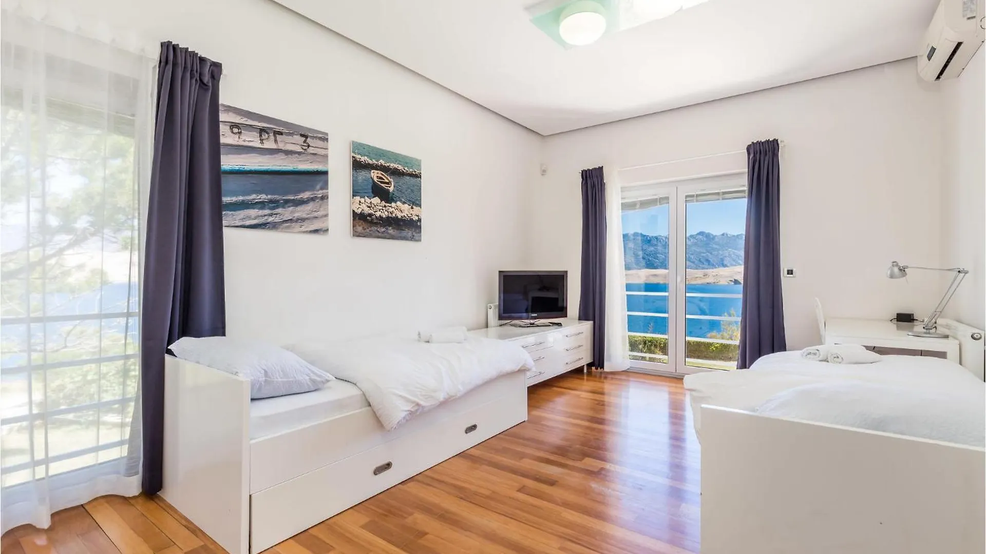 Nice Home In Pag With Outdoor Swimming Pool Bosana 0*,